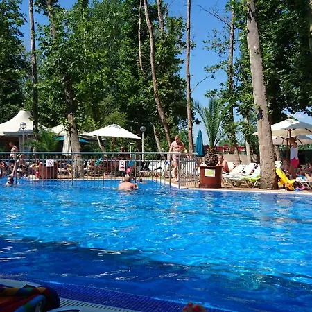 Апартаменты Tarsis Club *
